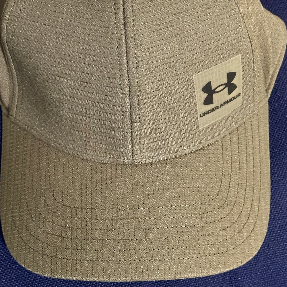 NEW! Under Armour baseball hat marine green / black logo fitted style iso-chill - Picture 9 of 13